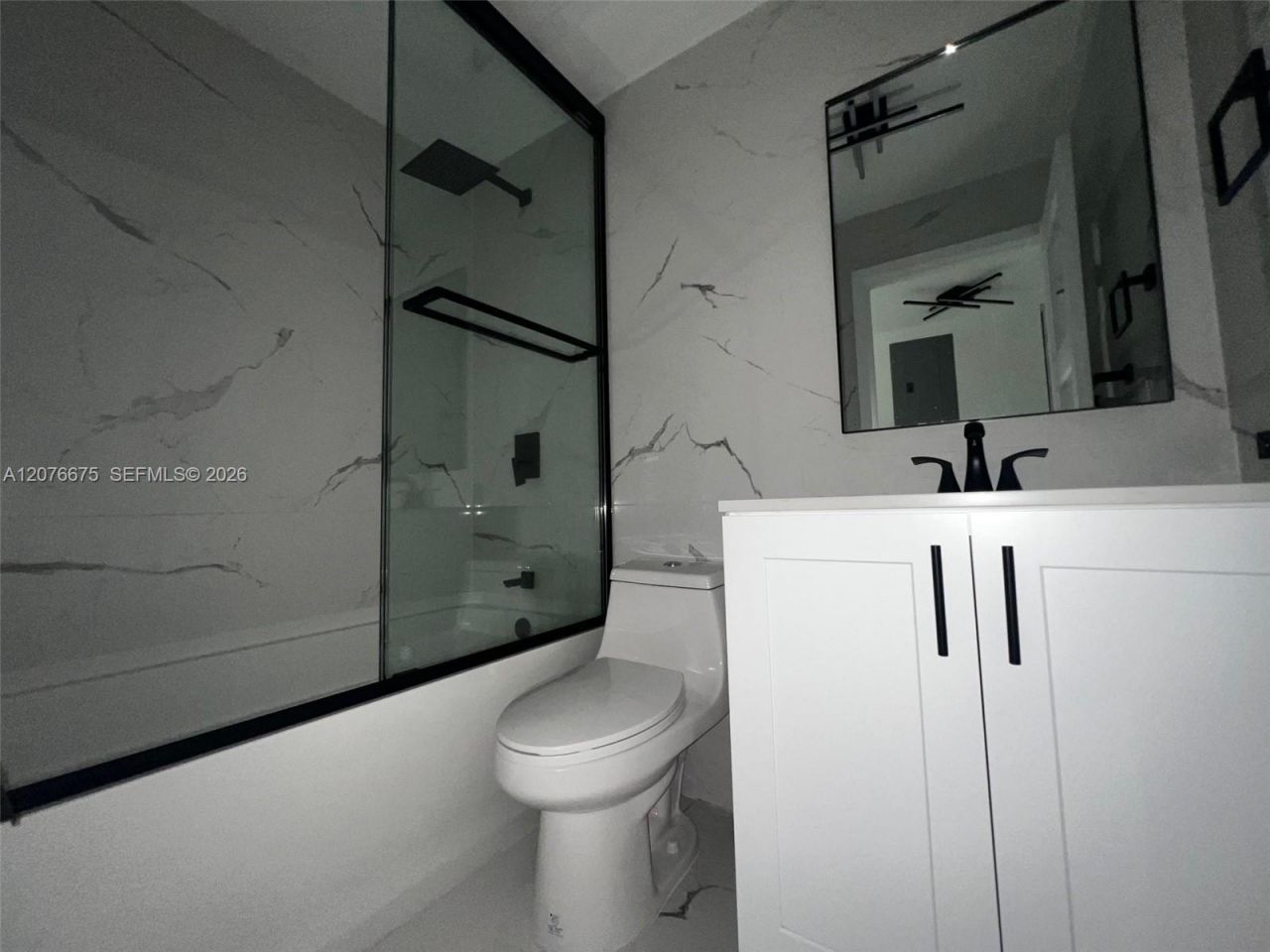 18755 NW 62nd Ave , Unit 204, Hialeah, FL 33015 Photo