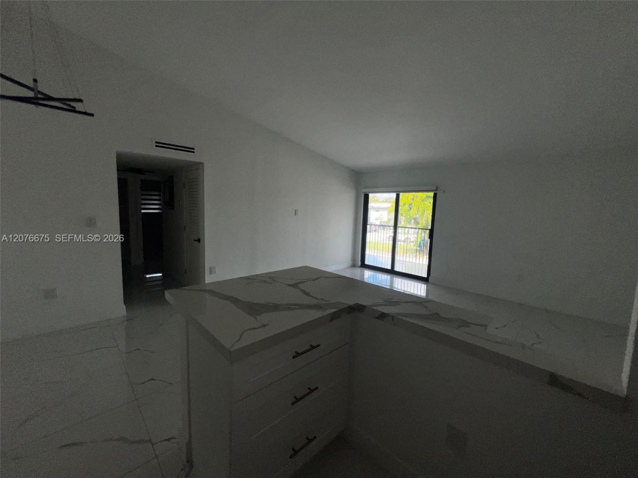 18755 NW 62nd Ave , Unit 204, Hialeah, FL 33015 Photo