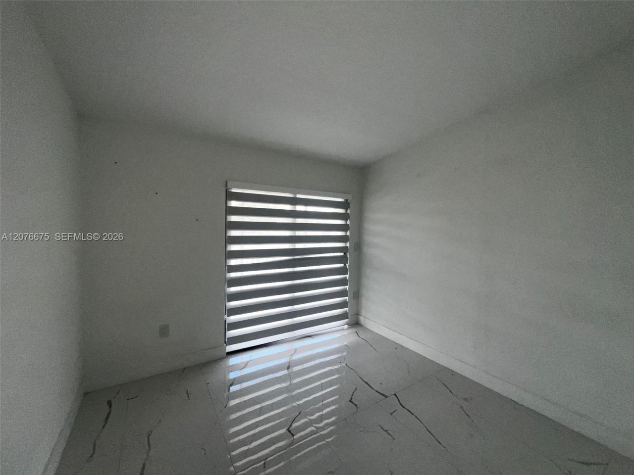 18755 NW 62nd Ave , Unit 204, Hialeah, FL 33015 Photo