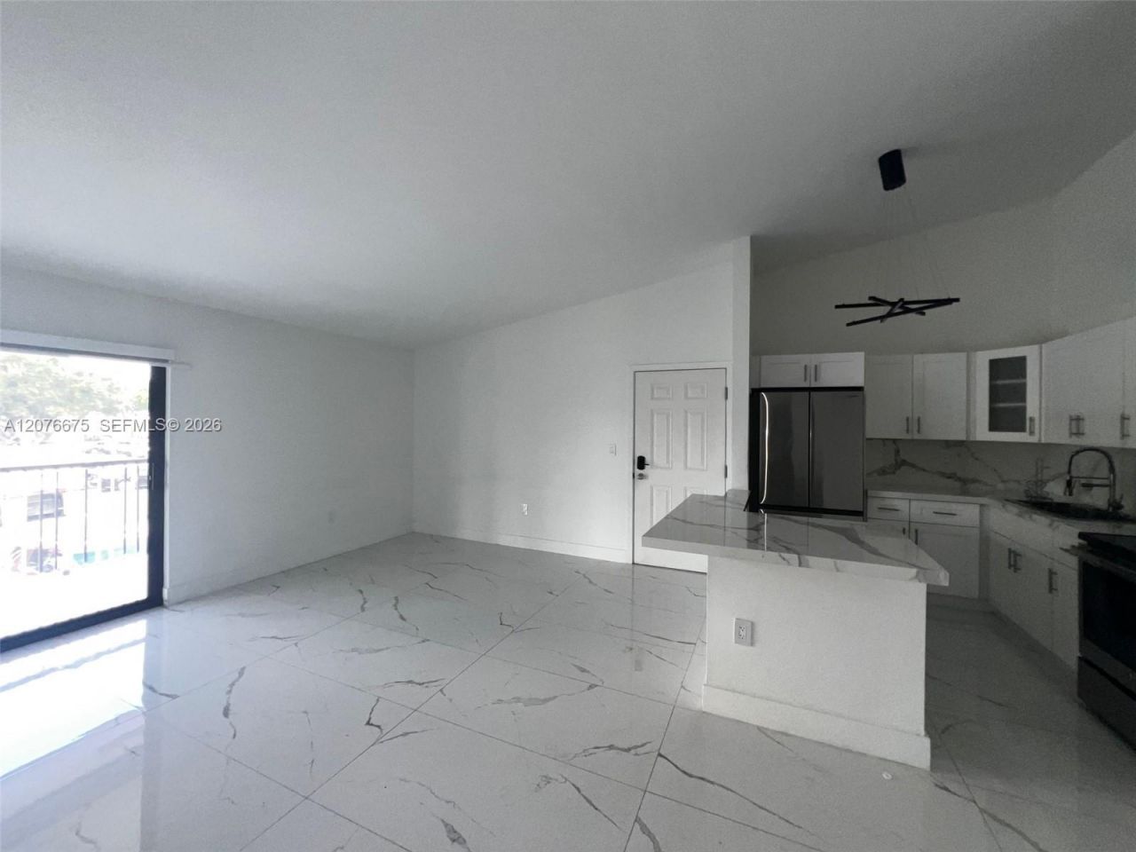 18755 NW 62nd Ave , Unit 204, Hialeah, FL 33015 Photo