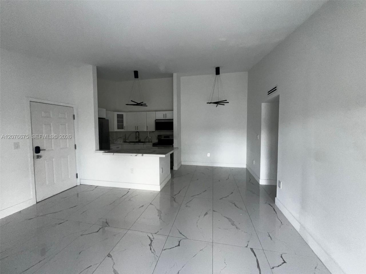 18755 NW 62nd Ave , Unit 204, Hialeah, FL 33015 Photo
