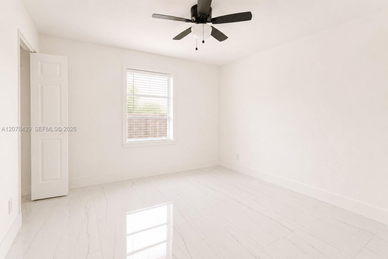 5225 NE 1st Ave , Fort Lauderdale, FL 33334 Photo