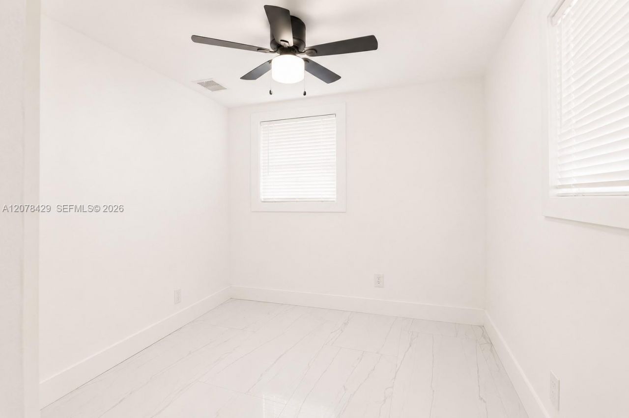 5225 NE 1st Ave , Fort Lauderdale, FL 33334 Photo