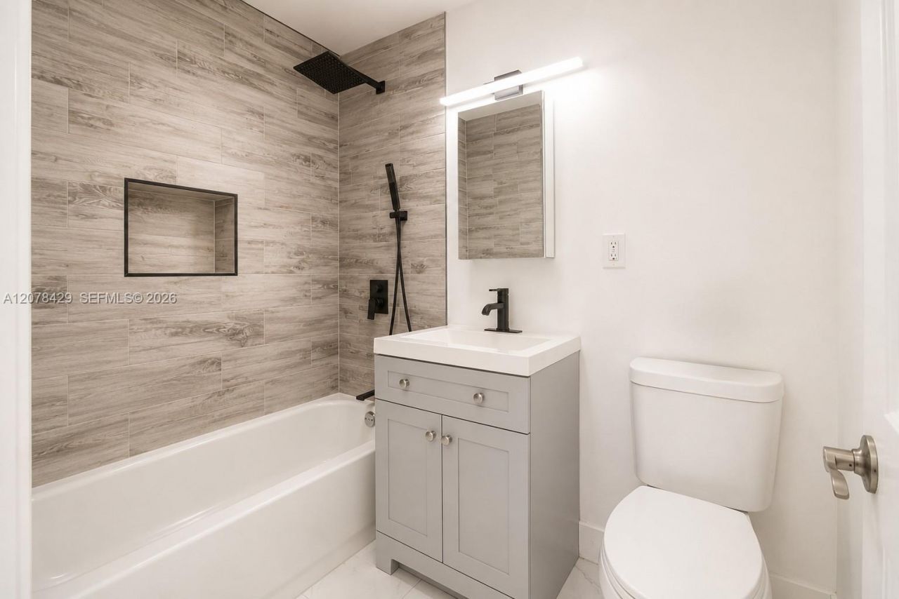 5225 NE 1st Ave , Fort Lauderdale, FL 33334 Photo