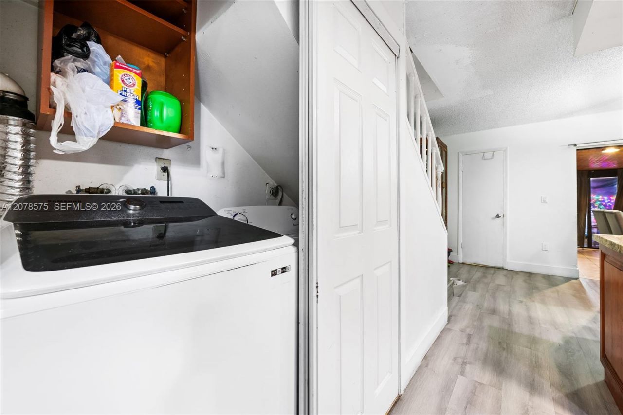 2093 W 54th Ter, Unit 38, Hialeah, FL 33016 Photo