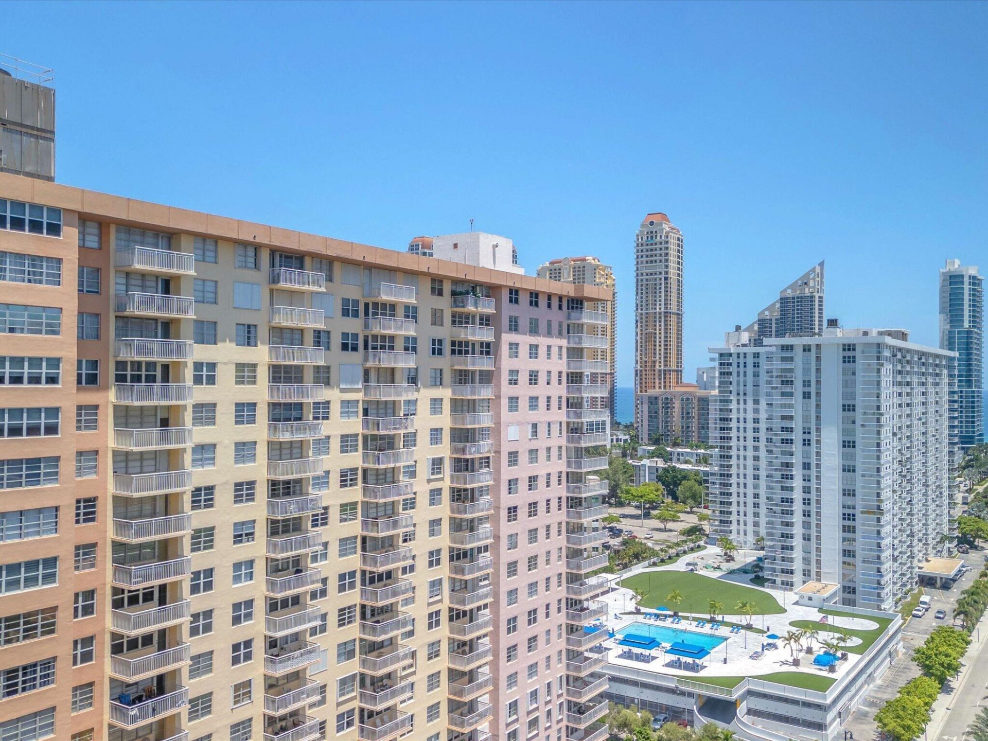 251 174th Street, Unit 2310, Sunny Isles Beach, FL 33160 Photo