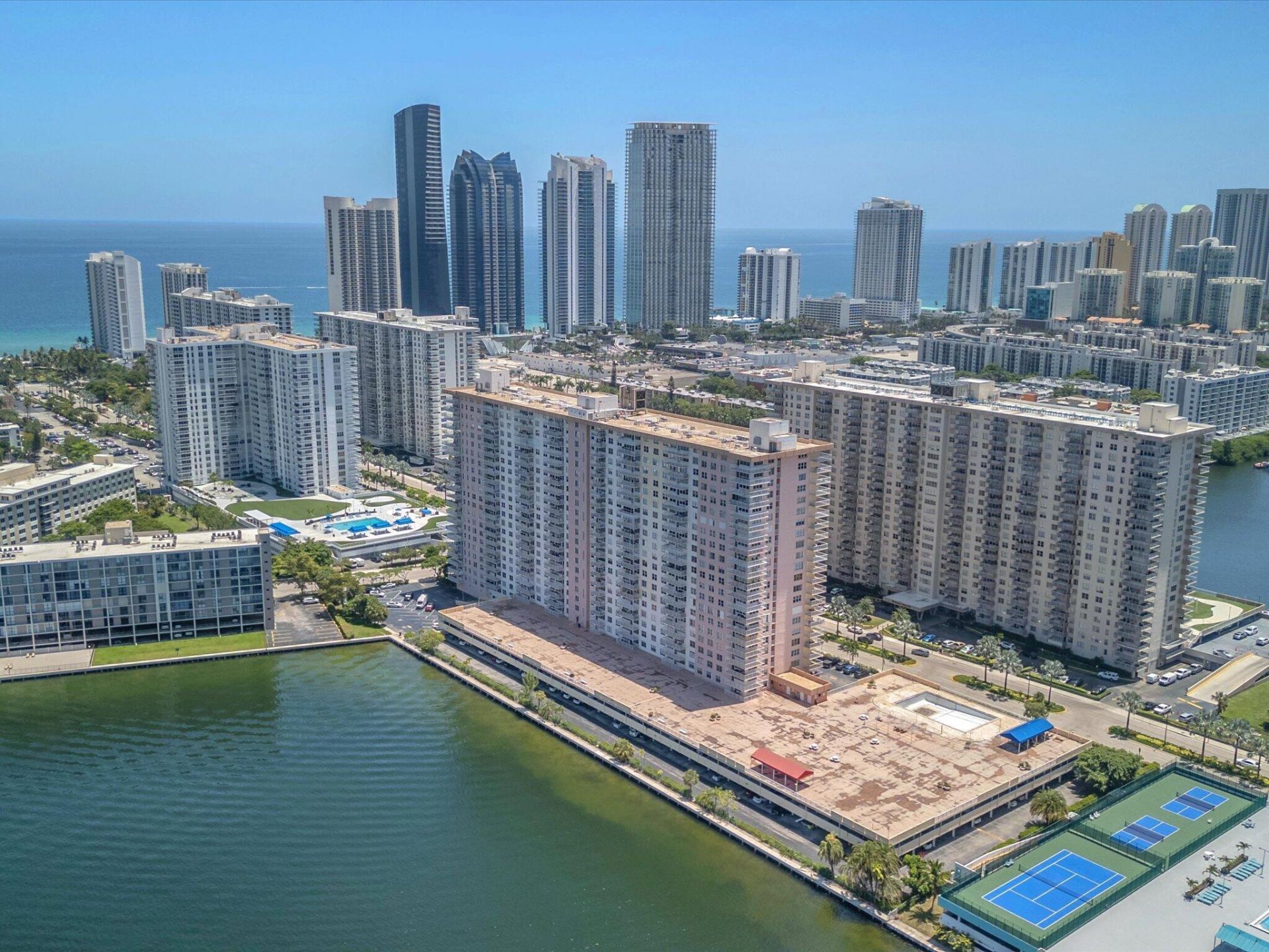 251 174th Street, Unit 2310, Sunny Isles Beach, FL 33160 Photo