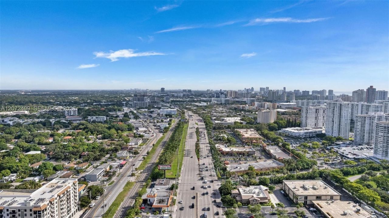 2903 Point East Dr, Unit K414, Aventura, FL 33160 Photo