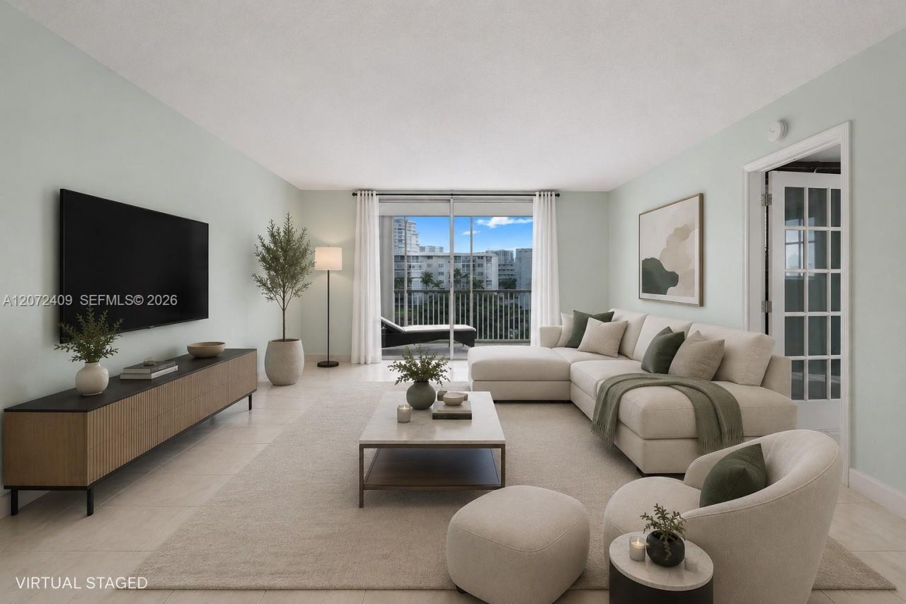2903 Point East Dr, Unit K414, Aventura, FL 33160 Photo