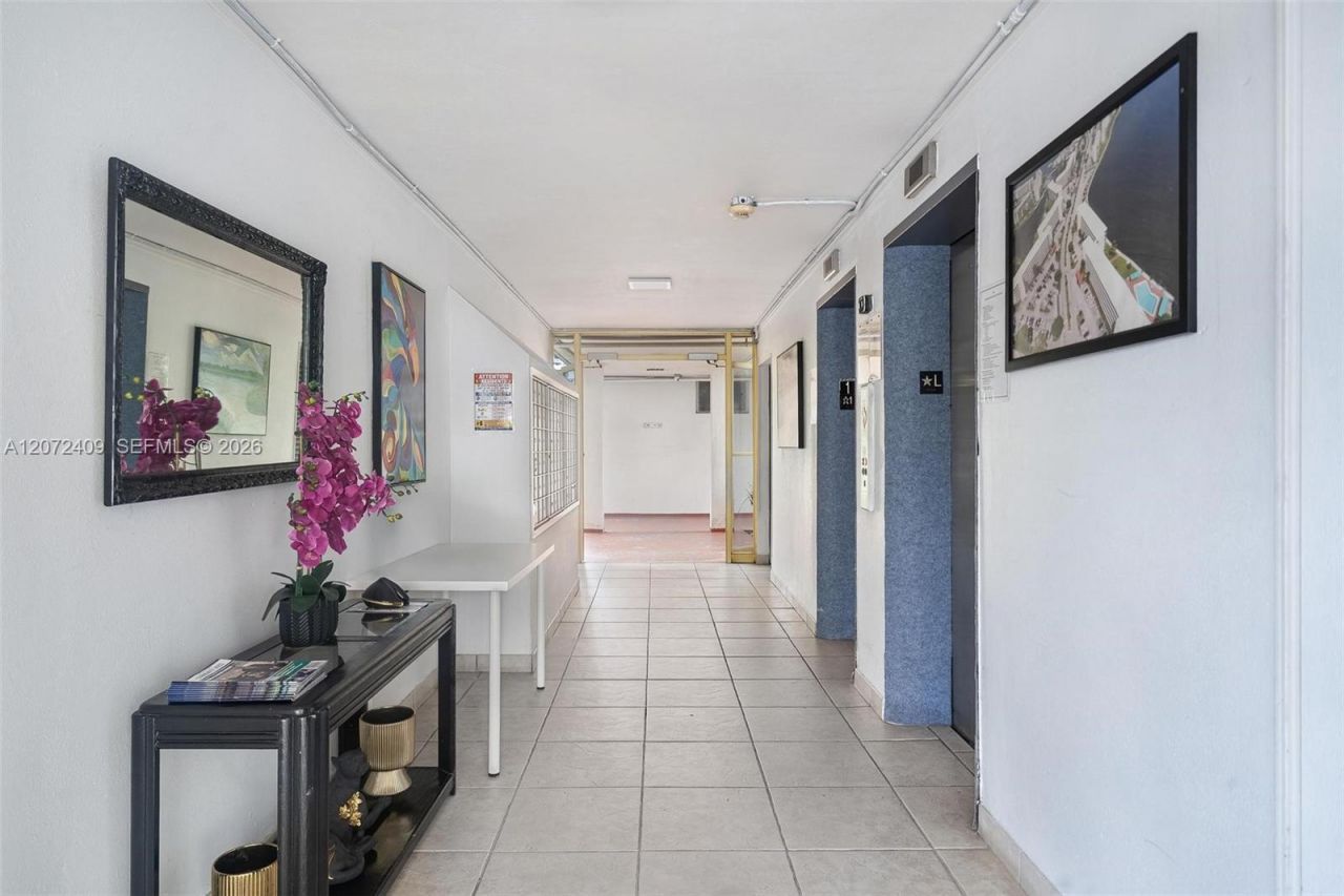 2903 Point East Dr, Unit K414, Aventura, FL 33160 Photo