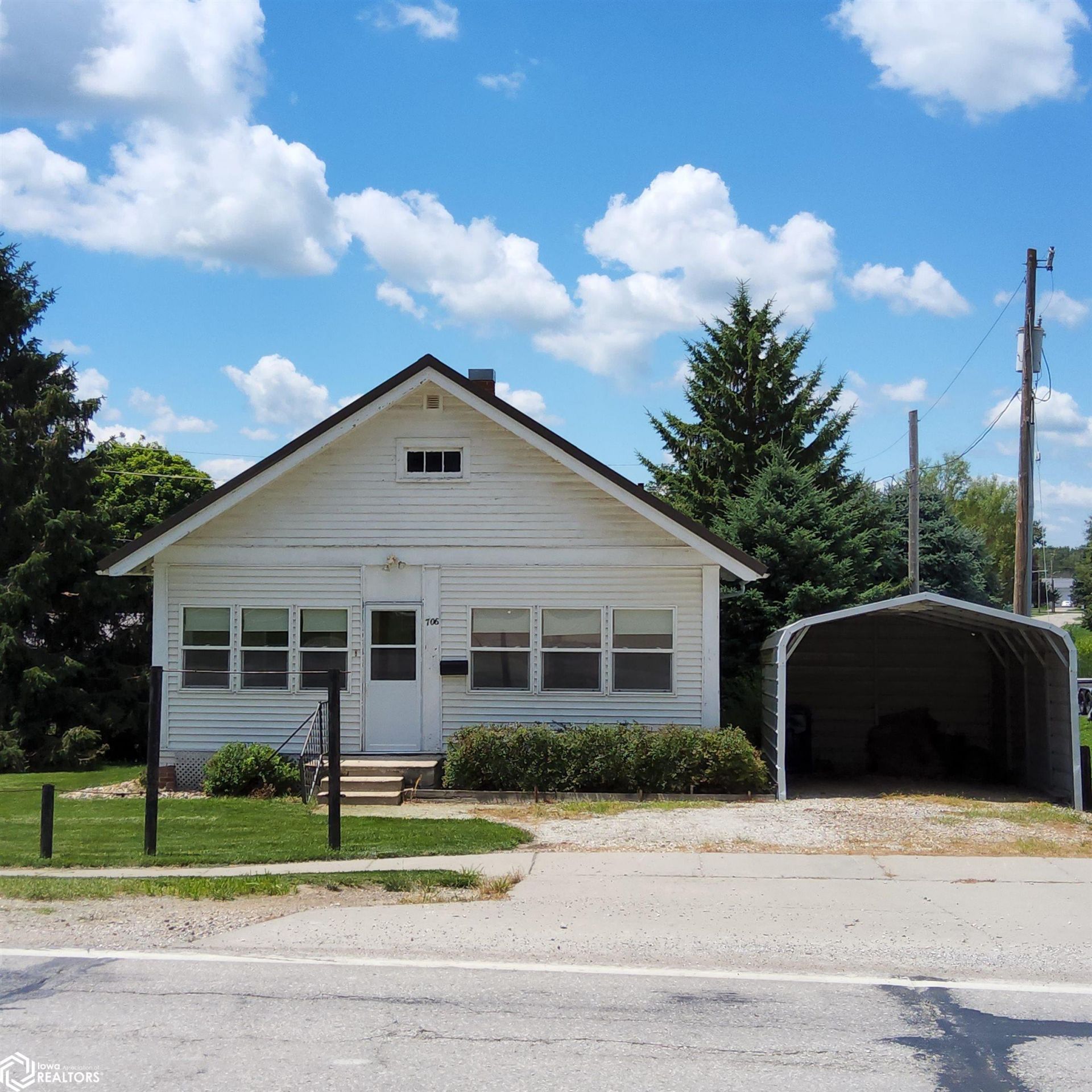 706 N Walnut Street, Avoca, IA 51521 Main Photo