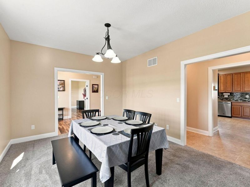 6548 Basil Western Road NW, Carroll, OH 43112 Photo 11