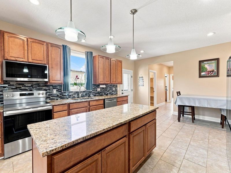 6548 Basil Western Road NW, Carroll, OH 43112 Photo 17