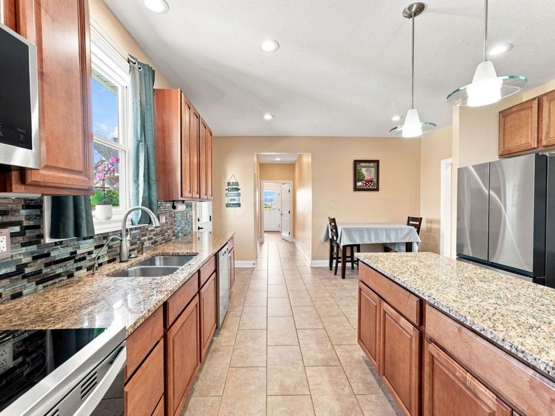 6548 Basil Western Road NW, Carroll, OH 43112 Photo 19