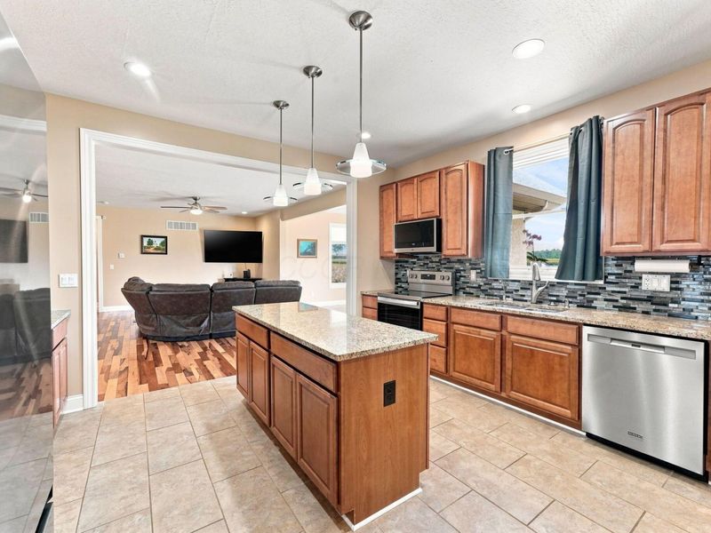 6548 Basil Western Road NW, Carroll, OH 43112 Photo 20