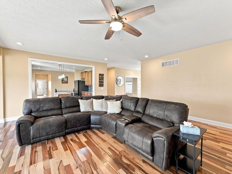 6548 Basil Western Road NW, Carroll, OH 43112 Photo 31