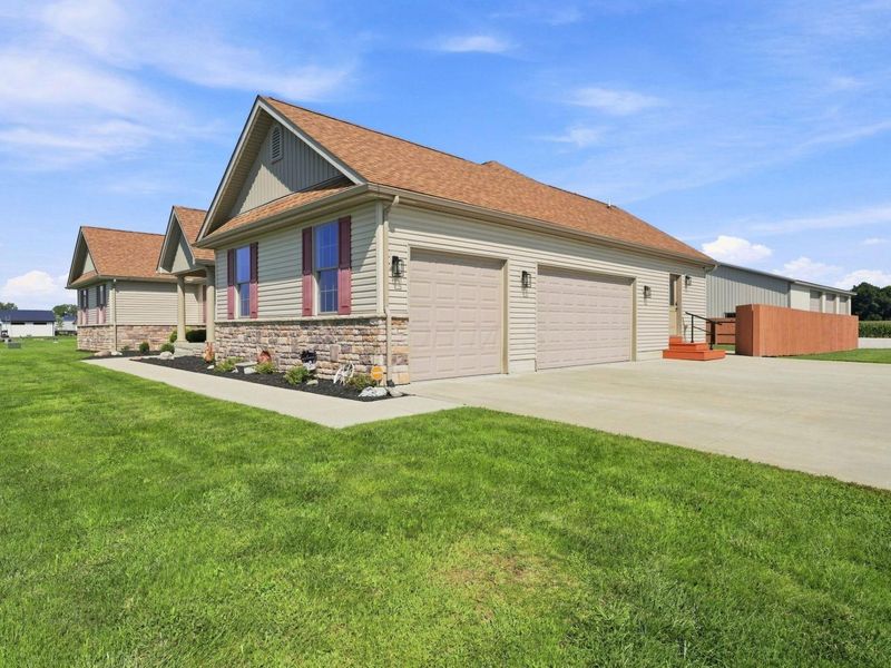 6548 Basil Western Road NW, Carroll, OH 43112 Photo 5