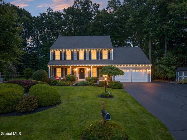 40 Willow Drive, Delmar, NY 12054