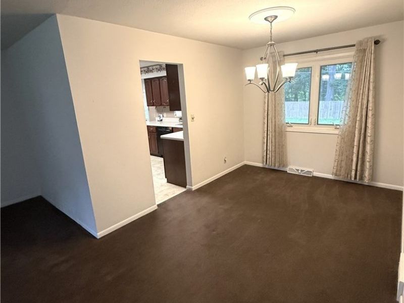 549 N Skyline Drive, Seven Hills, OH 44131 Photo 10
