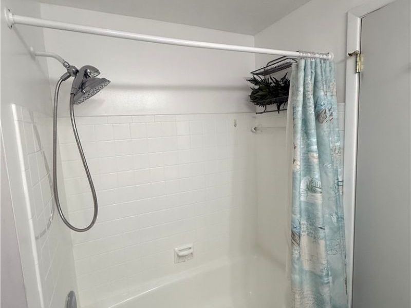 549 N Skyline Drive, Seven Hills, OH 44131 Photo 16