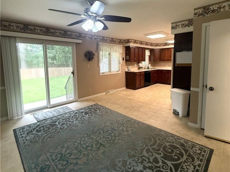 549 N Skyline Drive, Seven Hills, OH 44131 Photo 3