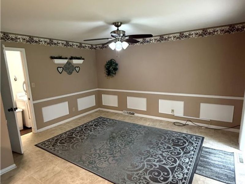549 N Skyline Drive, Seven Hills, OH 44131 Photo 4