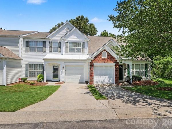 6614 Beverly Springs Drive , Charlotte, NC 28270