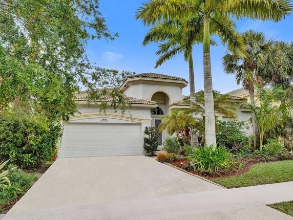1775 ANNANDALE Circle, Royal Palm Beach, FL 33411