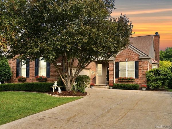 1627 Boulder Court, Rochester, Mi 48306