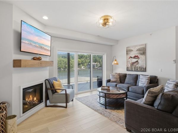 166 Oak Harbor Drive, Unit 3D, Camdenton, MO 65020