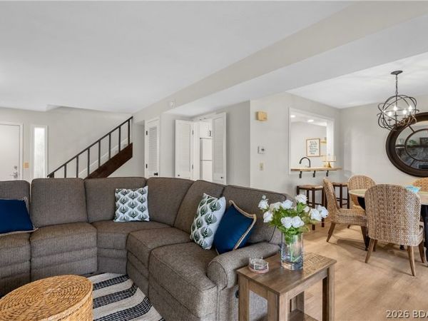 104 Canoe Court, Osage Beach, MO 65065