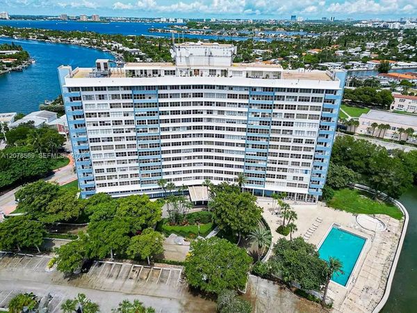 7441 Wayne Ave , Unit 1R, Miami Beach, FL 33141