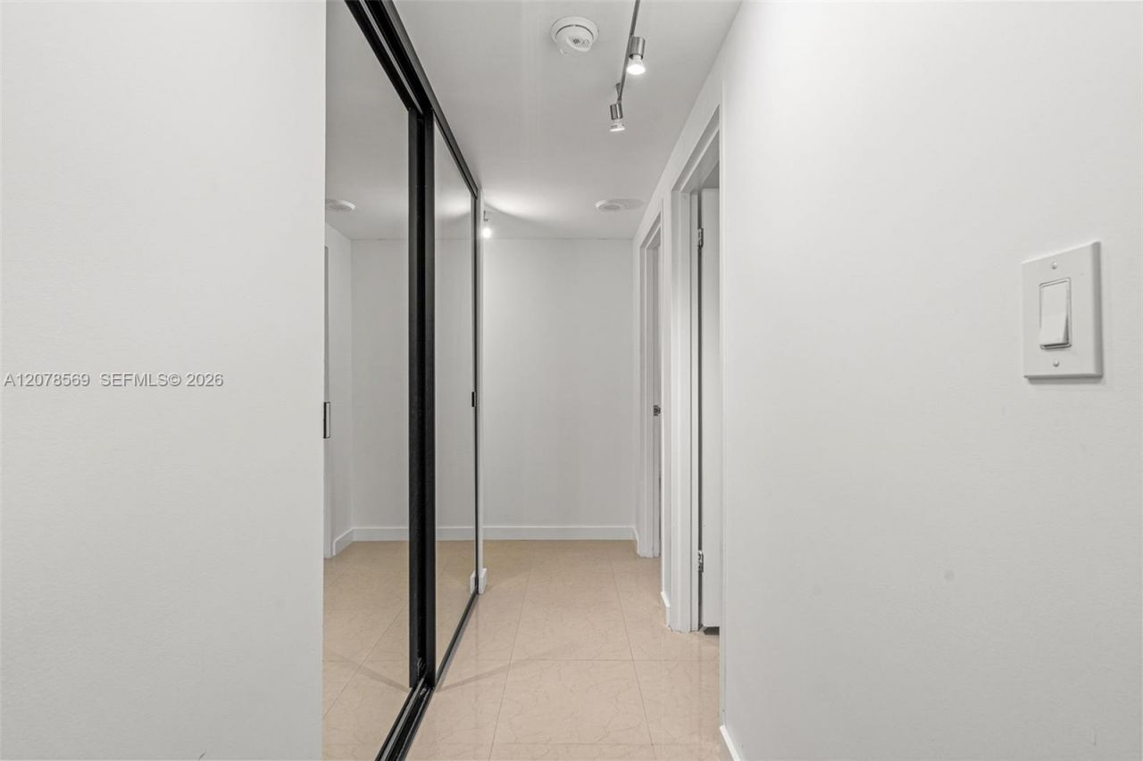 7441 Wayne Ave, Unit 1R, Miami Beach, FL 33141 Photo