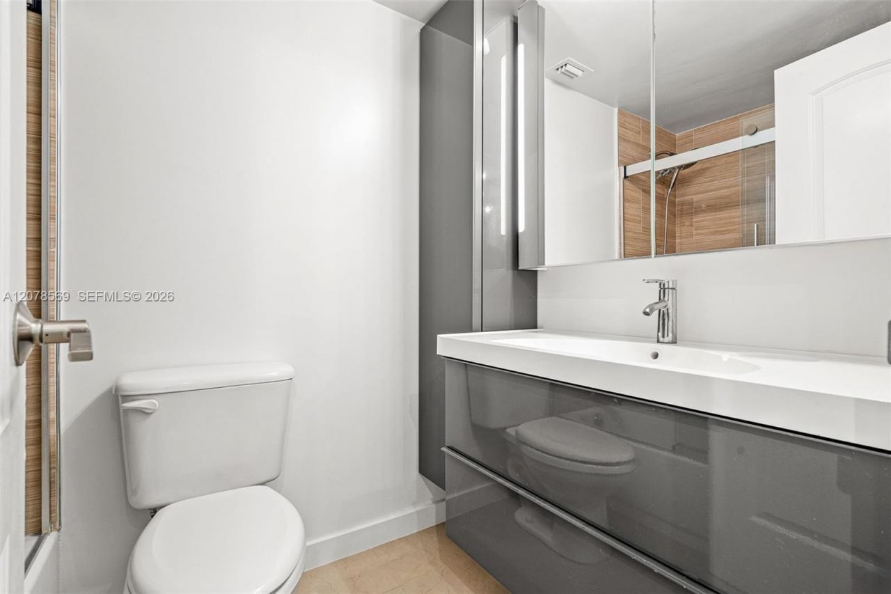7441 Wayne Ave, Unit 1R, Miami Beach, FL 33141 Photo