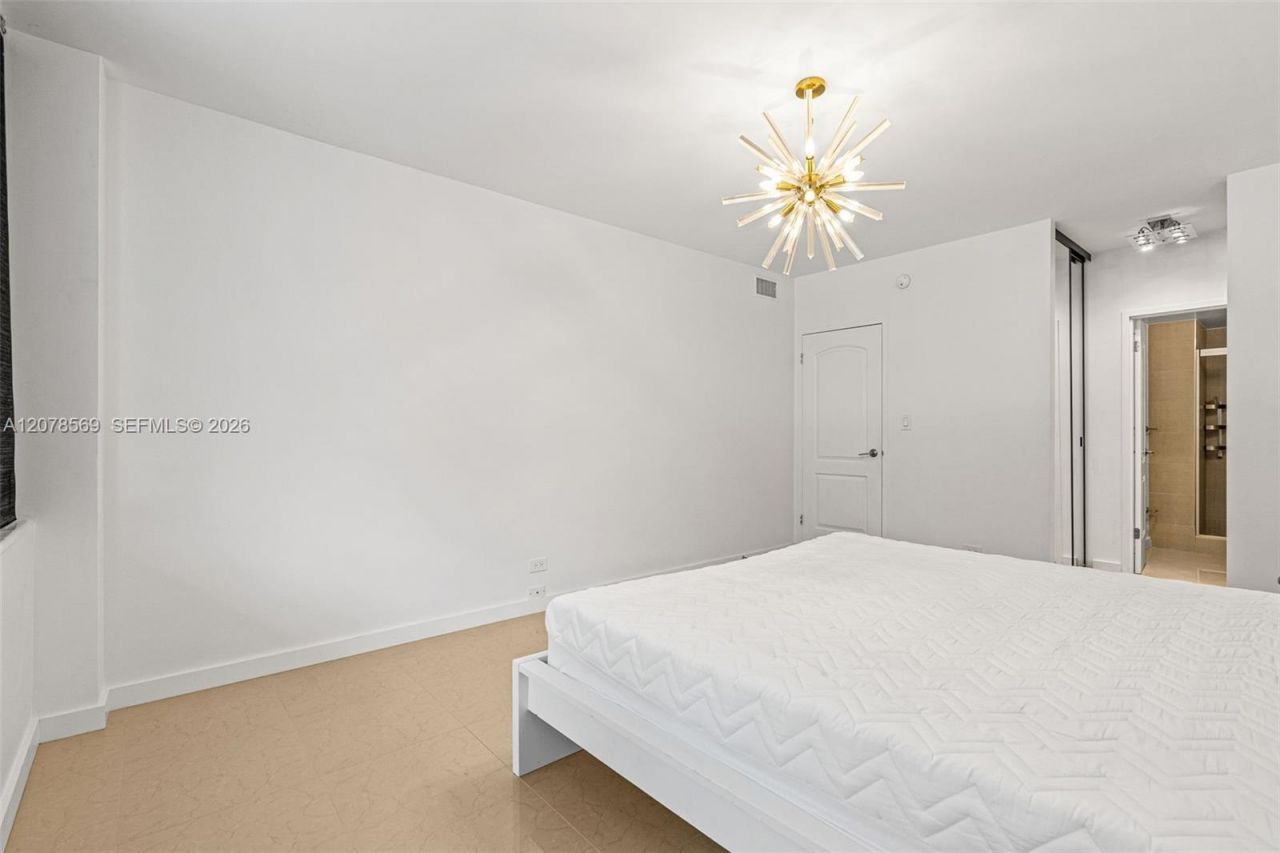 7441 Wayne Ave, Unit 1R, Miami Beach, FL 33141 Photo