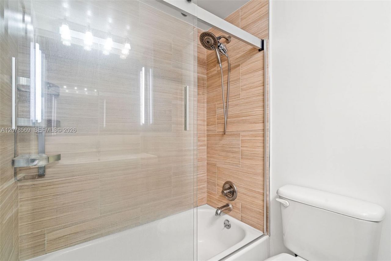 7441 Wayne Ave, Unit 1R, Miami Beach, FL 33141 Photo