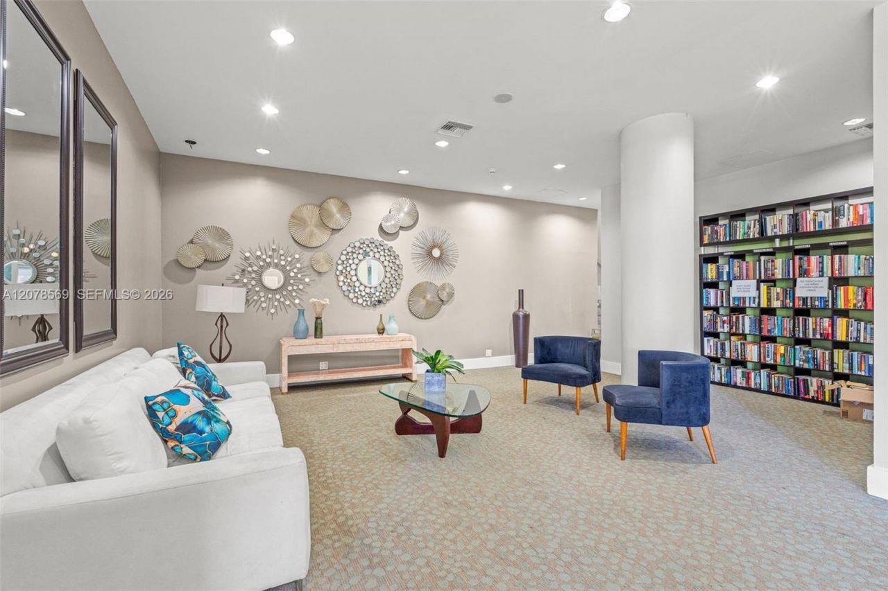 7441 Wayne Ave, Unit 1R, Miami Beach, FL 33141 Photo