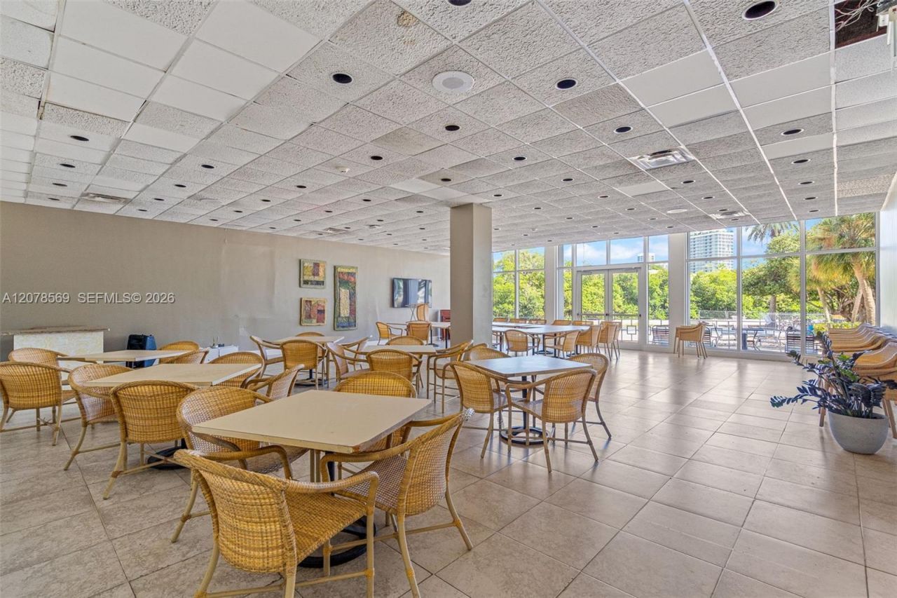 7441 Wayne Ave, Unit 1R, Miami Beach, FL 33141 Photo