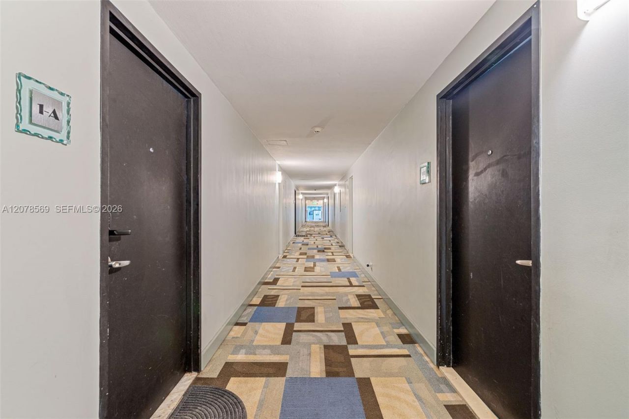 7441 Wayne Ave, Unit 1R, Miami Beach, FL 33141 Photo