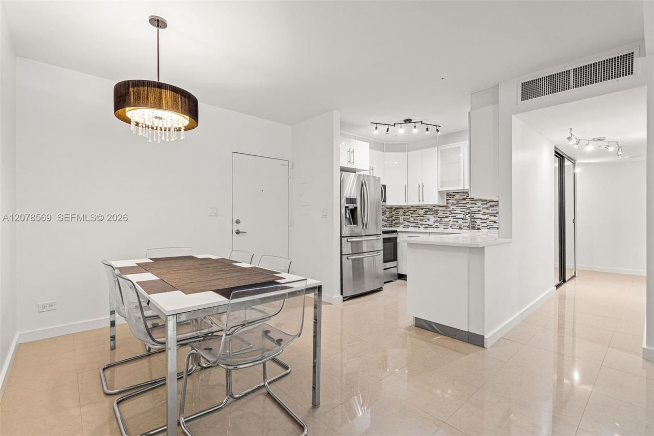 7441 Wayne Ave, Unit 1R, Miami Beach, FL 33141 Photo
