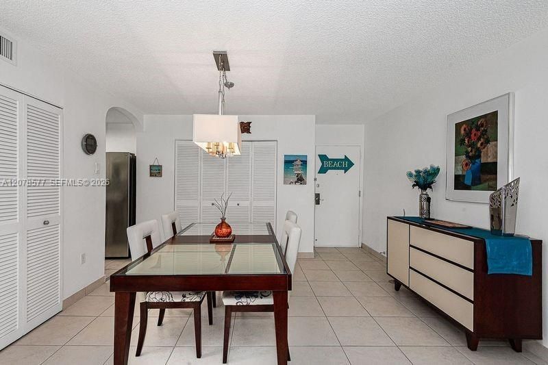 17800 Atlantic Blvd , Unit 203, Sunny Isles Beach, FL 33160 Photo