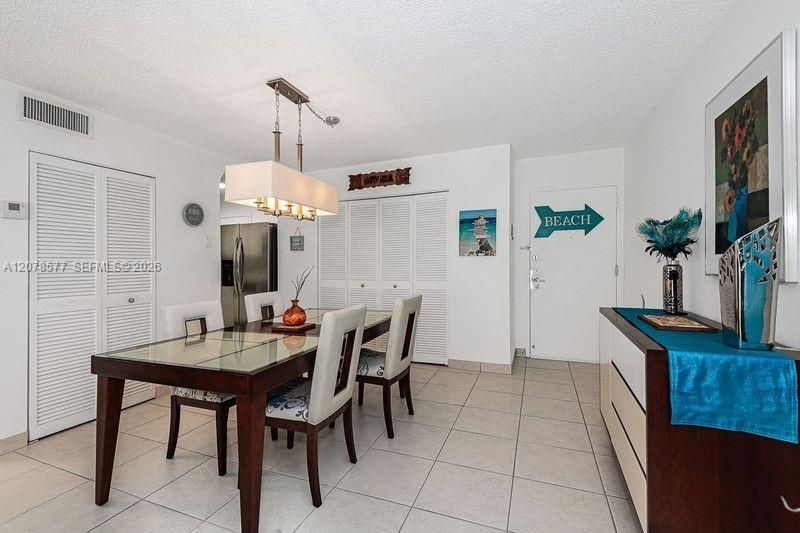 17800 Atlantic Blvd , Unit 203, Sunny Isles Beach, FL 33160 Photo