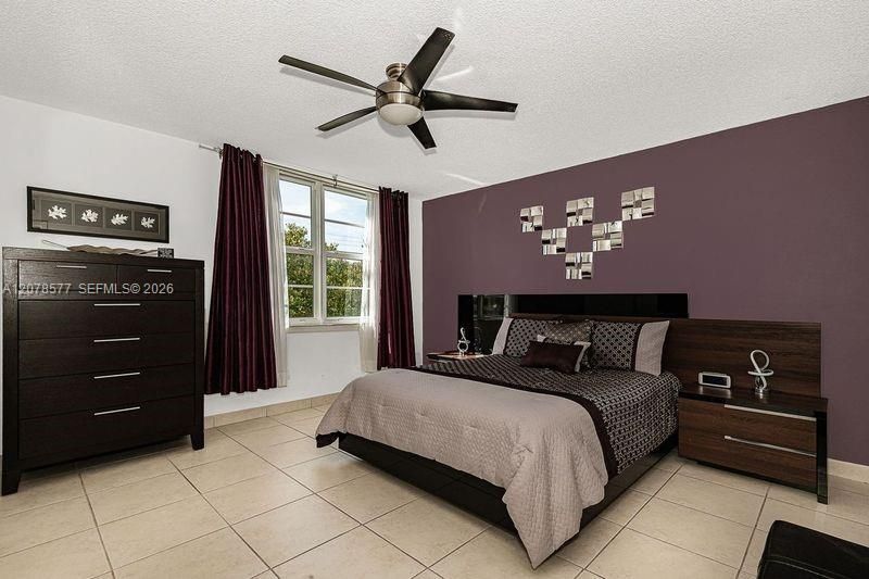 17800 Atlantic Blvd , Unit 203, Sunny Isles Beach, FL 33160 Photo