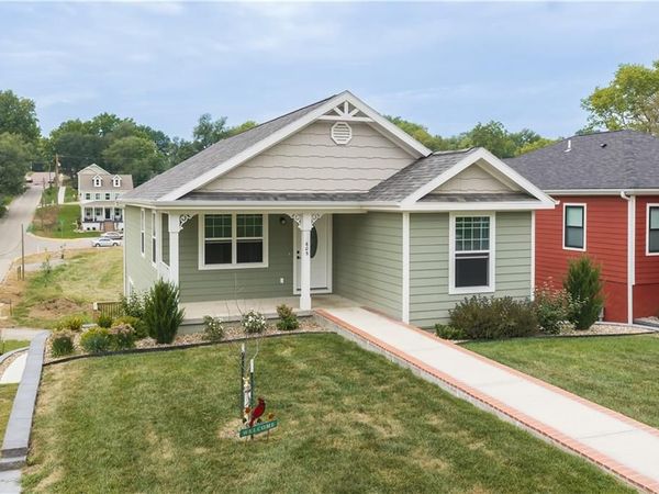 605 Washington Street, Atchison, KS 66002