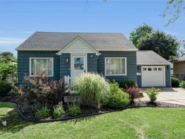 4661 N Bailey Avenue, Buffalo, NY 14226