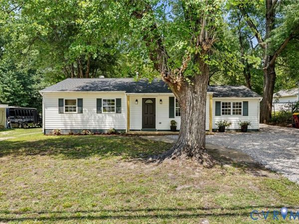205 Holly Hill Drive, Petersburg, VA 23805