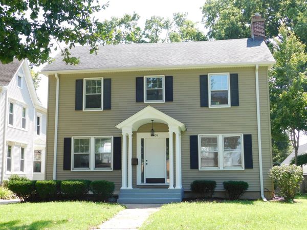 1409 Ottawa Avenue, Ottawa, IL 61350