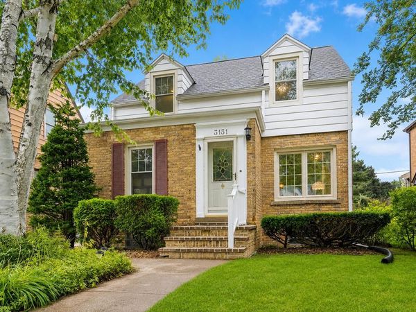3131 E Crawford AVENUE, Saint Francis, WI 53235