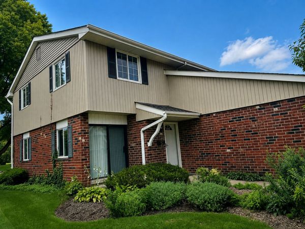 1565 Coloma Court , Unit S, Wheaton, IL 60189