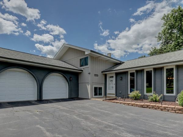 27W719 Sycamore Street , West Chicago, IL 60185